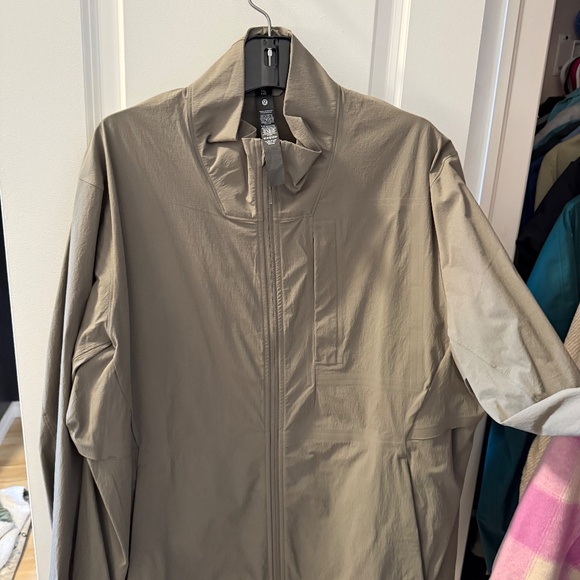 Men’s NWOT Sojourn Windbreaker - Picture 2 of 6